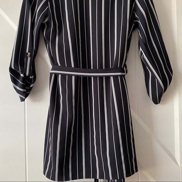 SHOP 17 | Blazer - Picture 7 of 9